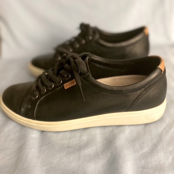 Black smooth leather Ecco Soft 7 cap toe sneakers US 8-8.5 / EU 39. Gently used. - Picture 4 of 7